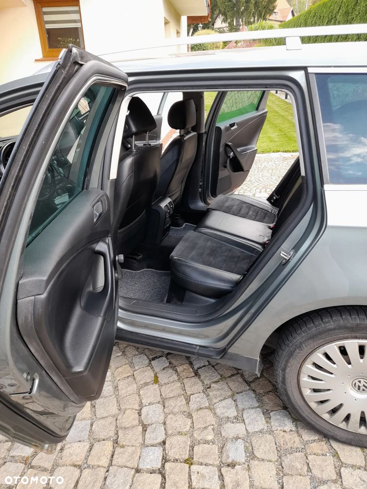 Volkswagen Passat - 8
