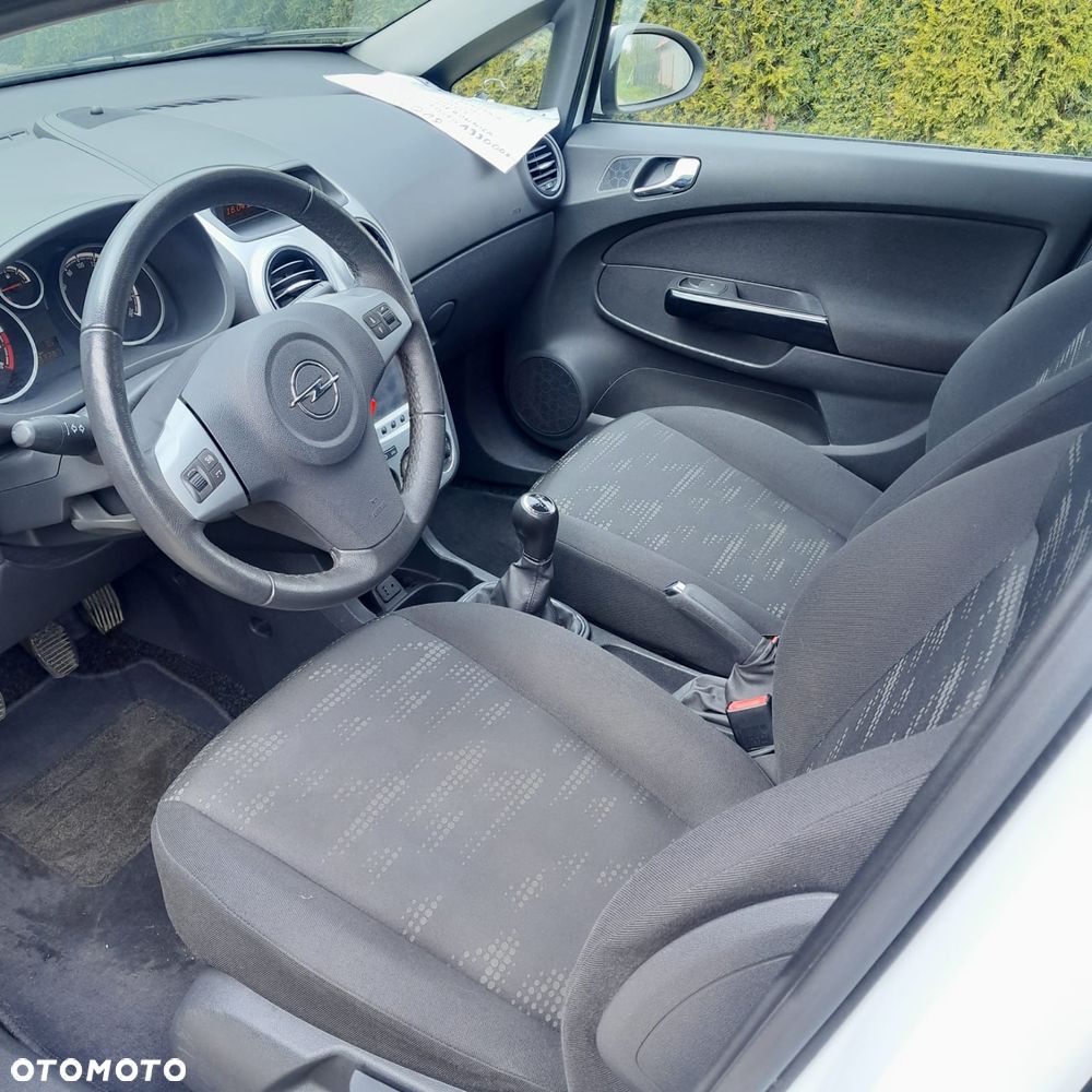 Opel Corsa 1.4 Enjoy - 9
