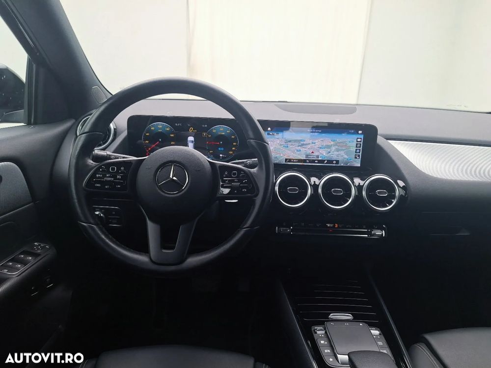 Mercedes-Benz GLA 250 e 8G-DCT - 5