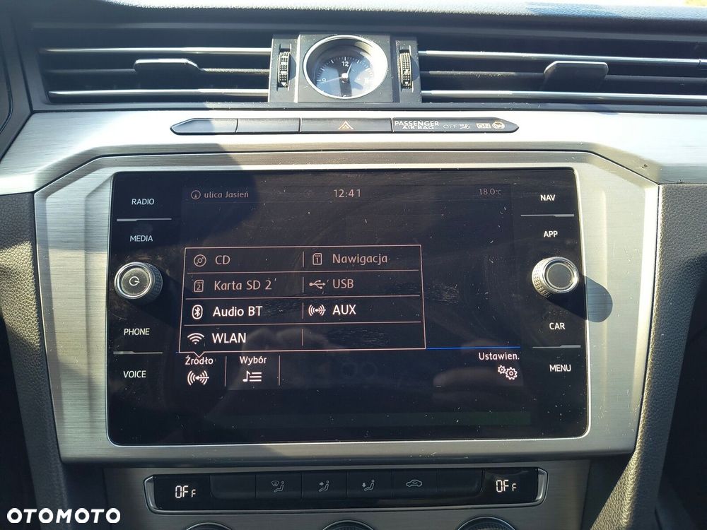 Volkswagen Passat - 26