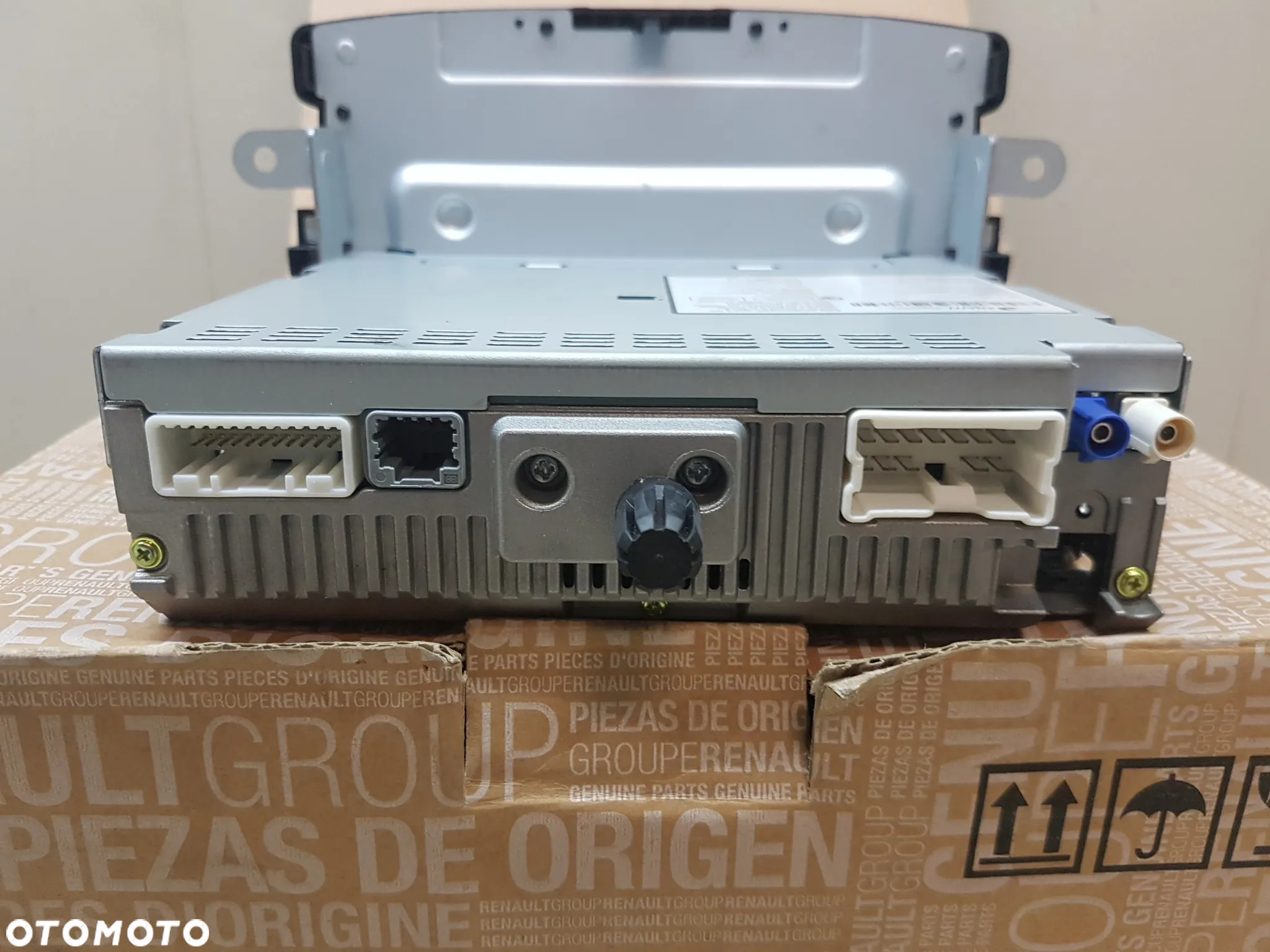 RENAULT DACIA NAWIGACJA ORYGINALNE RADIO FABRYCZNE - 2
