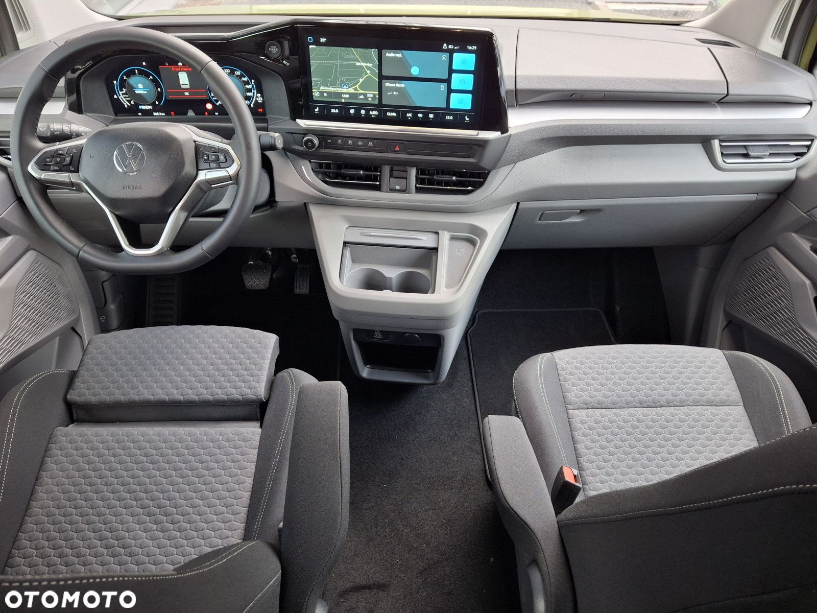Volkswagen Caravelle - 18