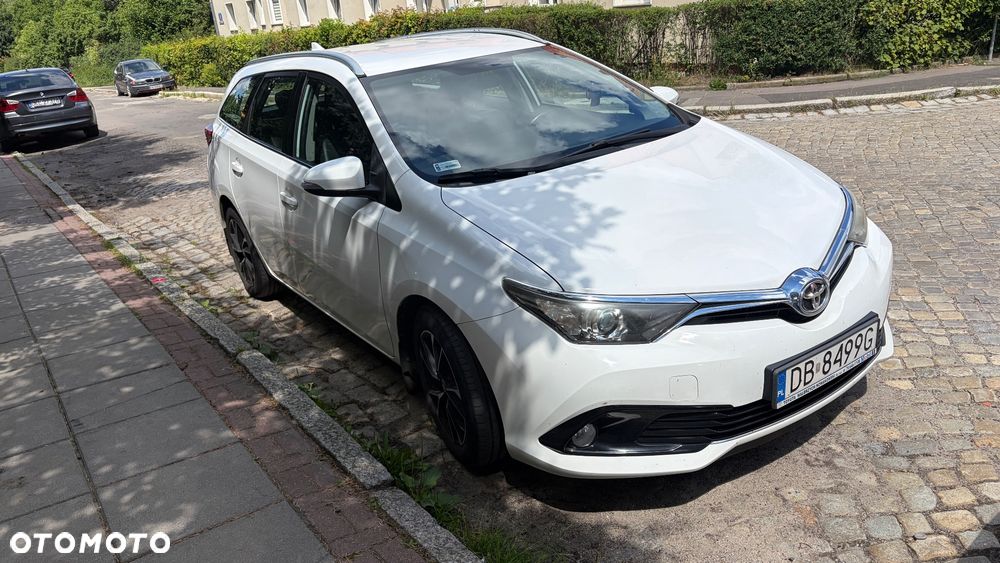 Toyota Auris 1.4 D-4D Premium - 6