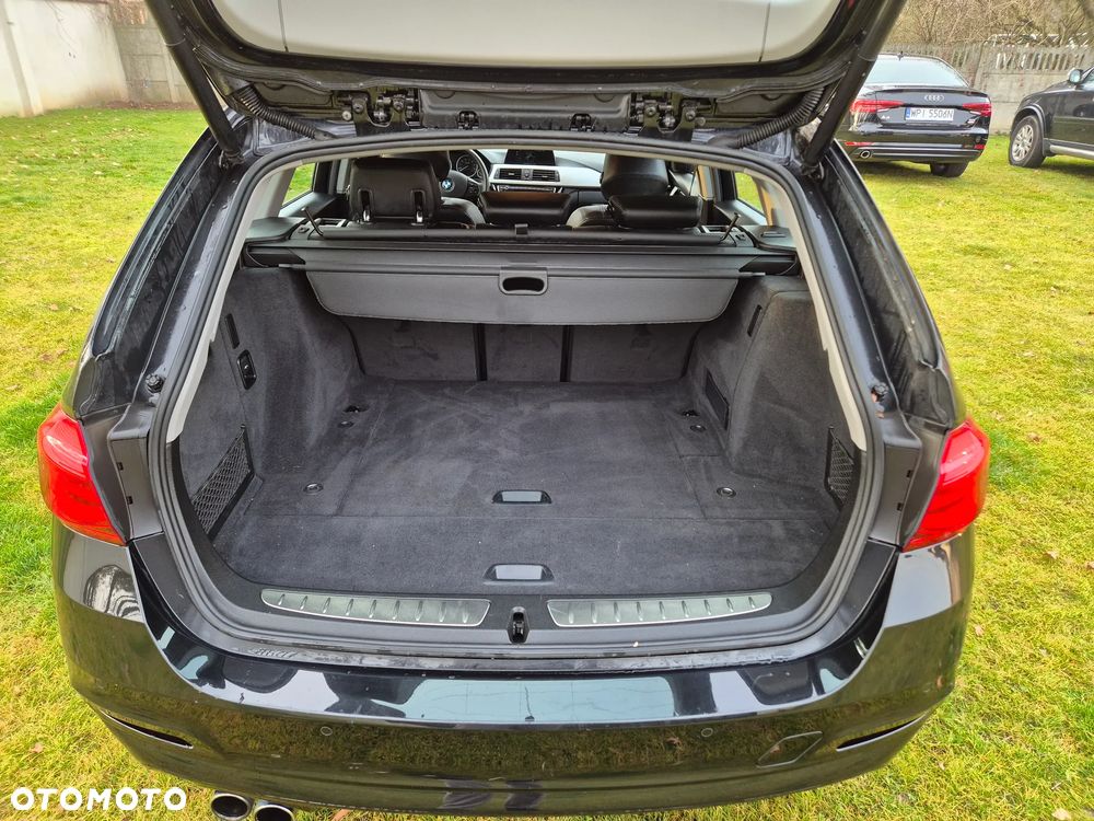 BMW Seria 3 320i Advantage - 16