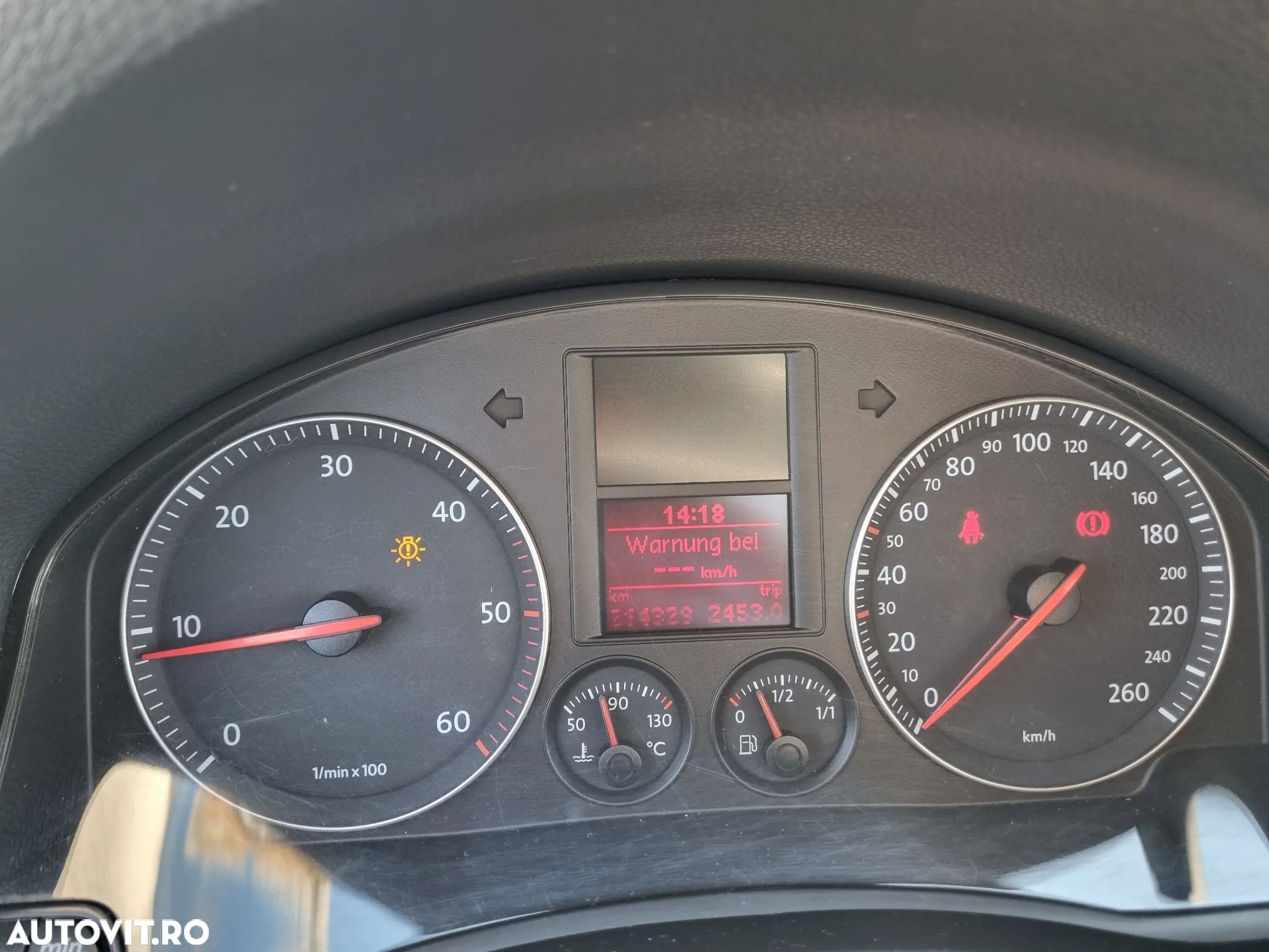 Volkswagen Jetta 2.0 TDI Comfortline - 11