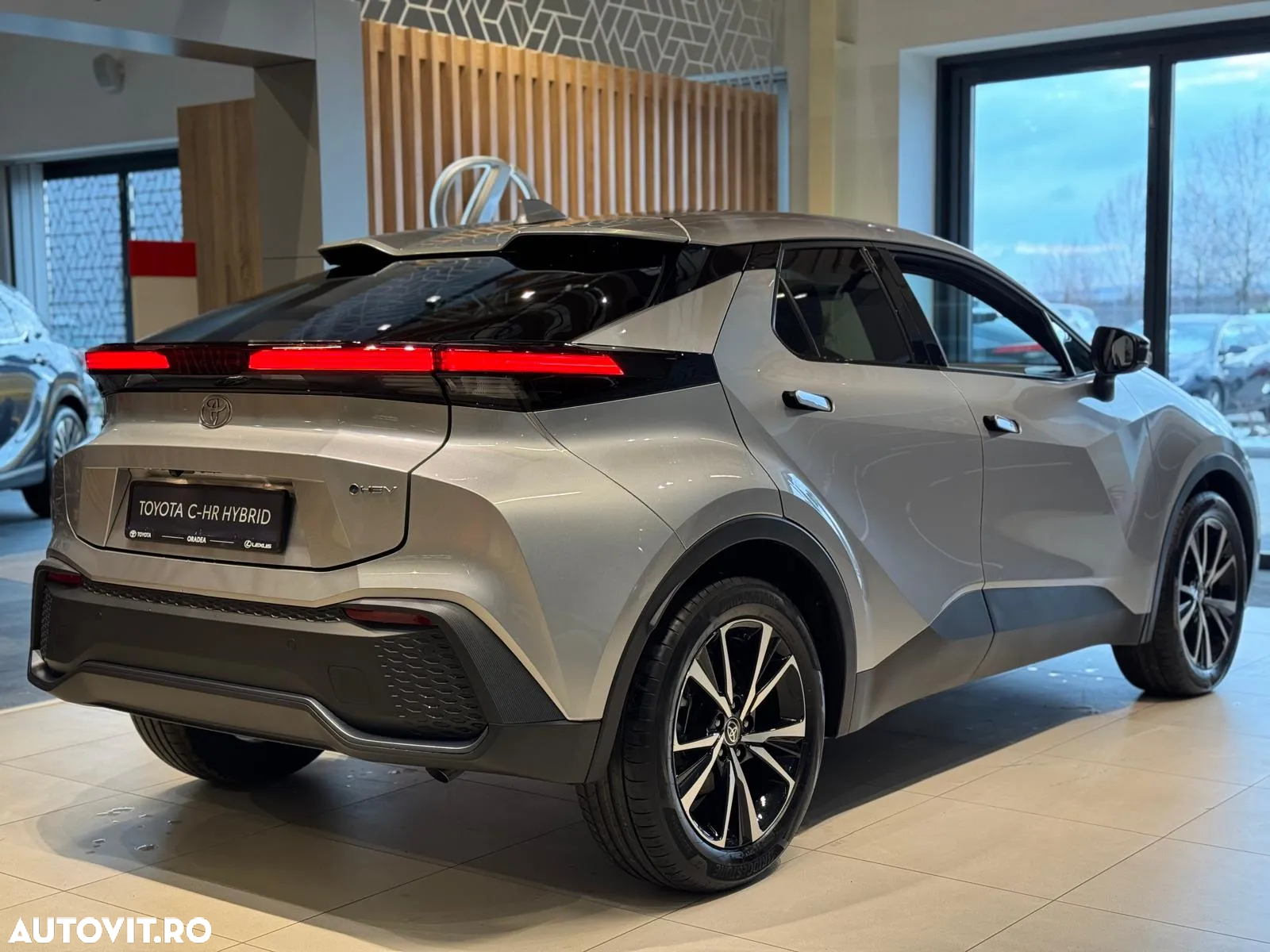 Toyota C-HR - 5