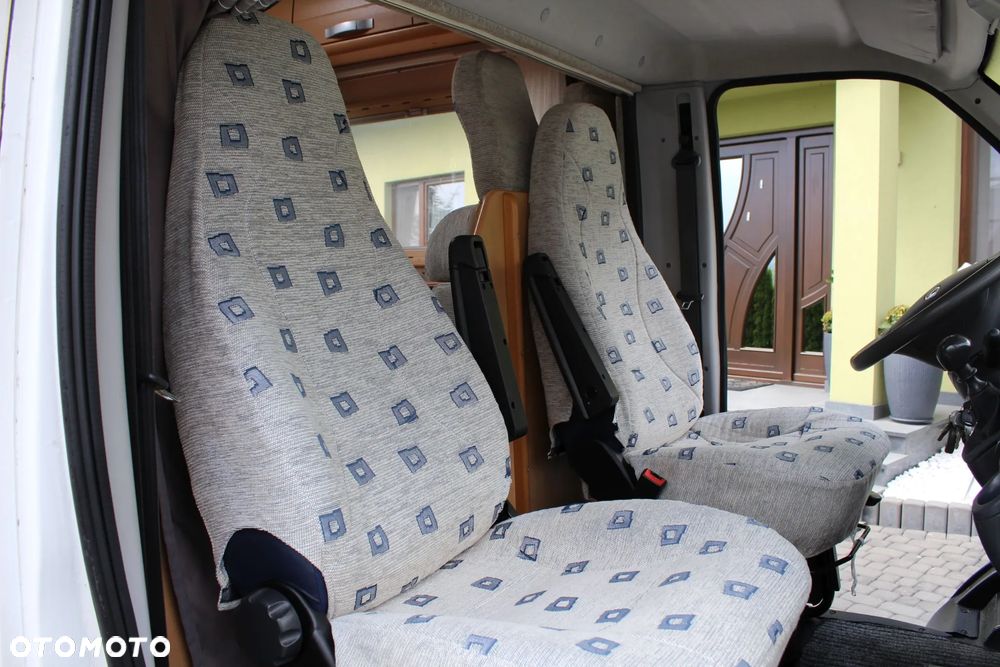 Fiat Ducato Kamper Pojazd specjalny Silnik 2,8 moc 150KM - 17