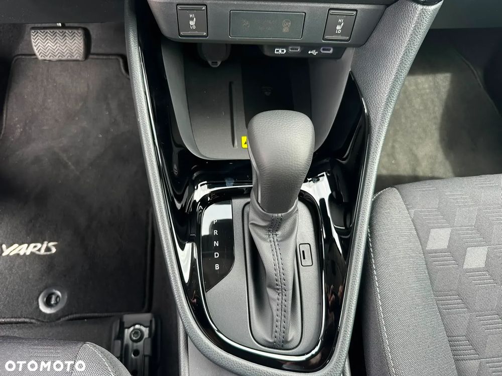 Toyota Yaris Hybrid 1.5 Active - 14