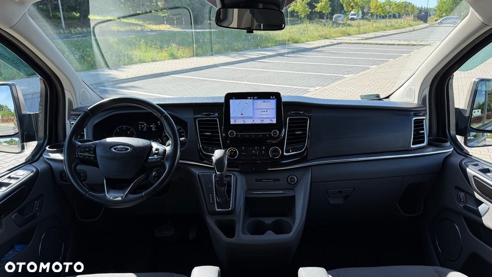 Ford Tourneo Custom - 8