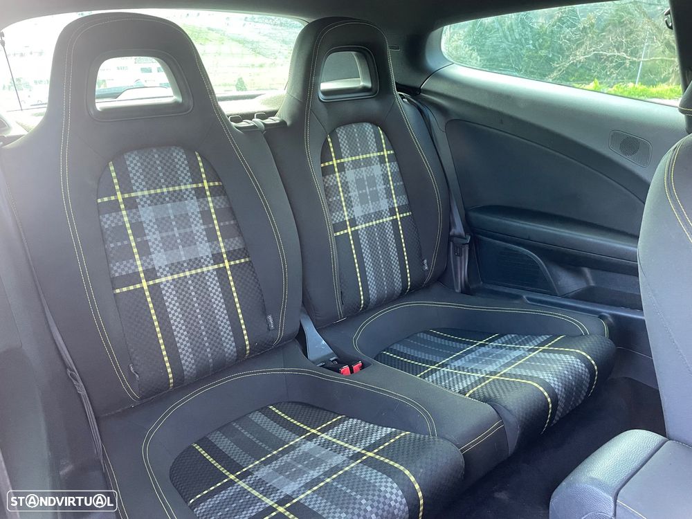 VW Scirocco 2.0 TDI Blue Motion Technologie DSG Club - 17