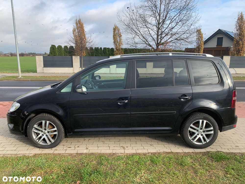 Volkswagen Touran 2.0 TDI DPF Comfortline - 5