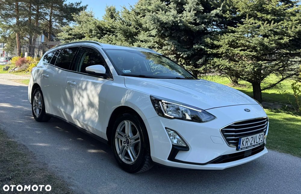 Ford Focus 1.0 EcoBoost Titanium - 4