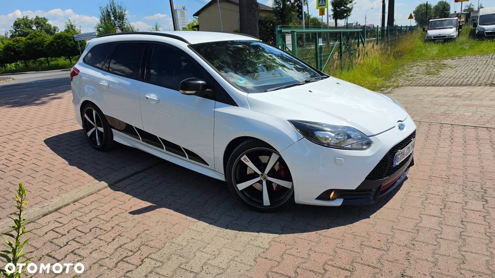 Ford Focus SW 2.0 EcoBoost ST Leather Sport Pack - 34