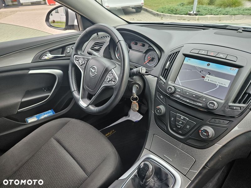 Opel Insignia - 22