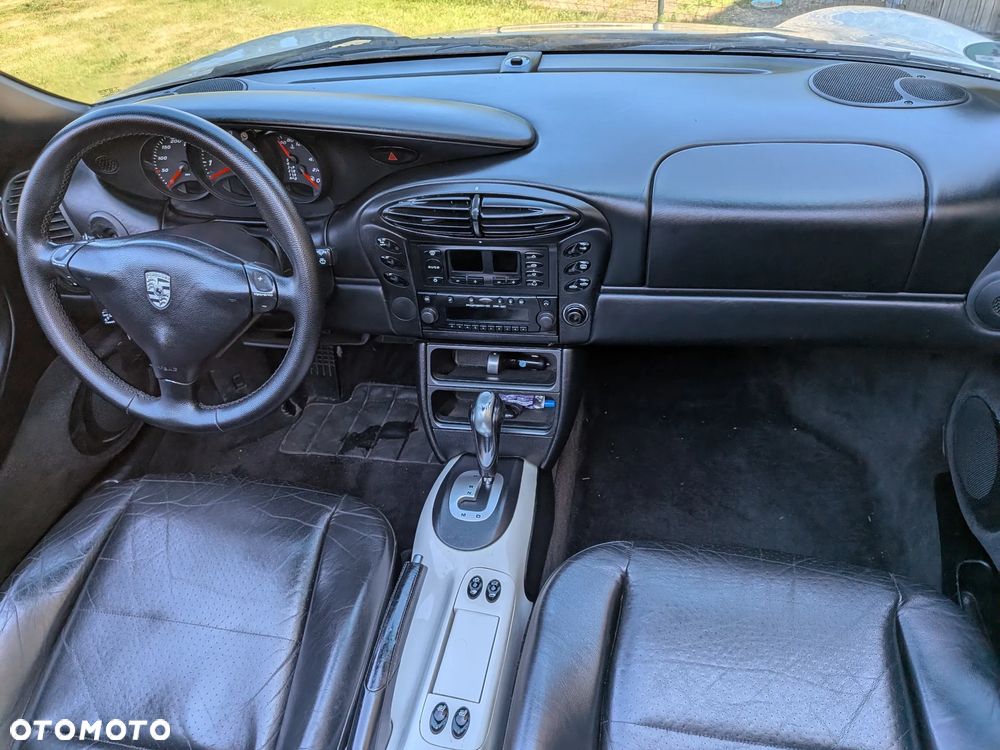 Porsche Boxster - 25