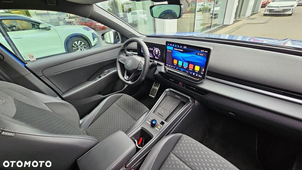 Volkswagen T-Roc - 21