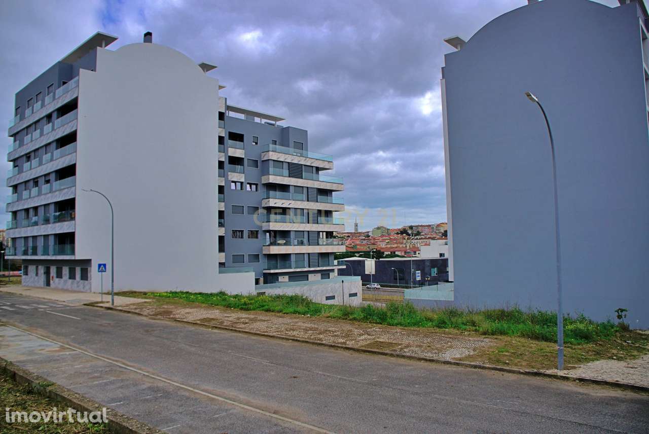 Investimento Terreno Centro Amadora  com projeto aprovado e licenças - Grande imagem: 3/12