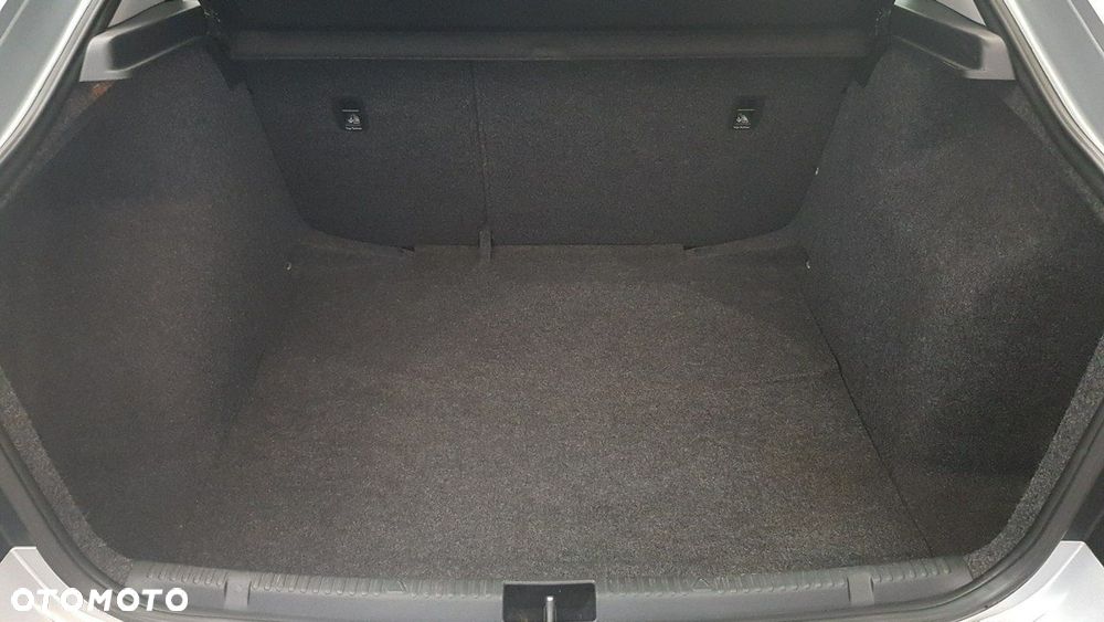 Skoda RAPID - 21