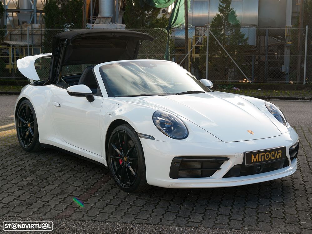 Porsche 911 (992) Carrera 4S Cabriolet PDK - 11