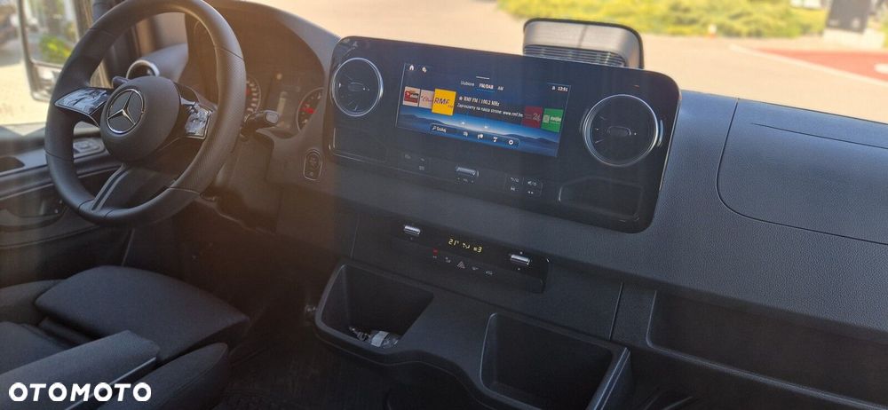 Mercedes-Benz Sprinter - 17