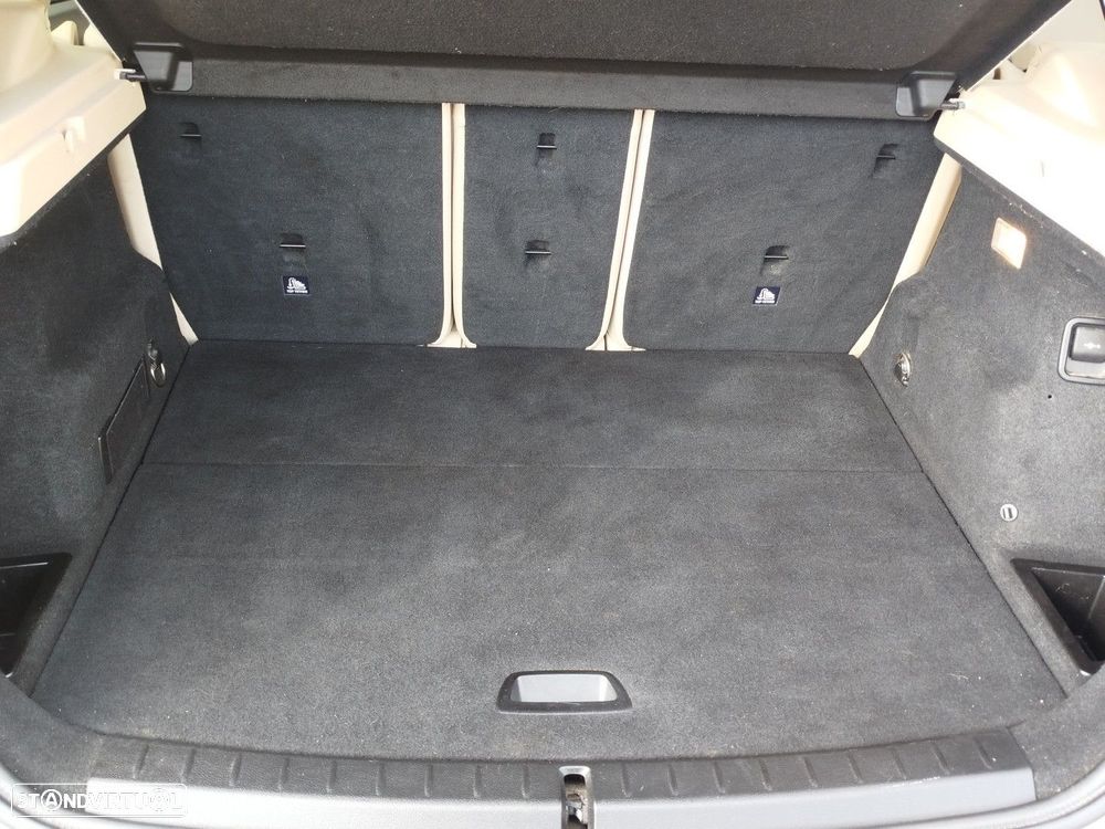 BMW 216 Active Tourer d Luxury Line - 22