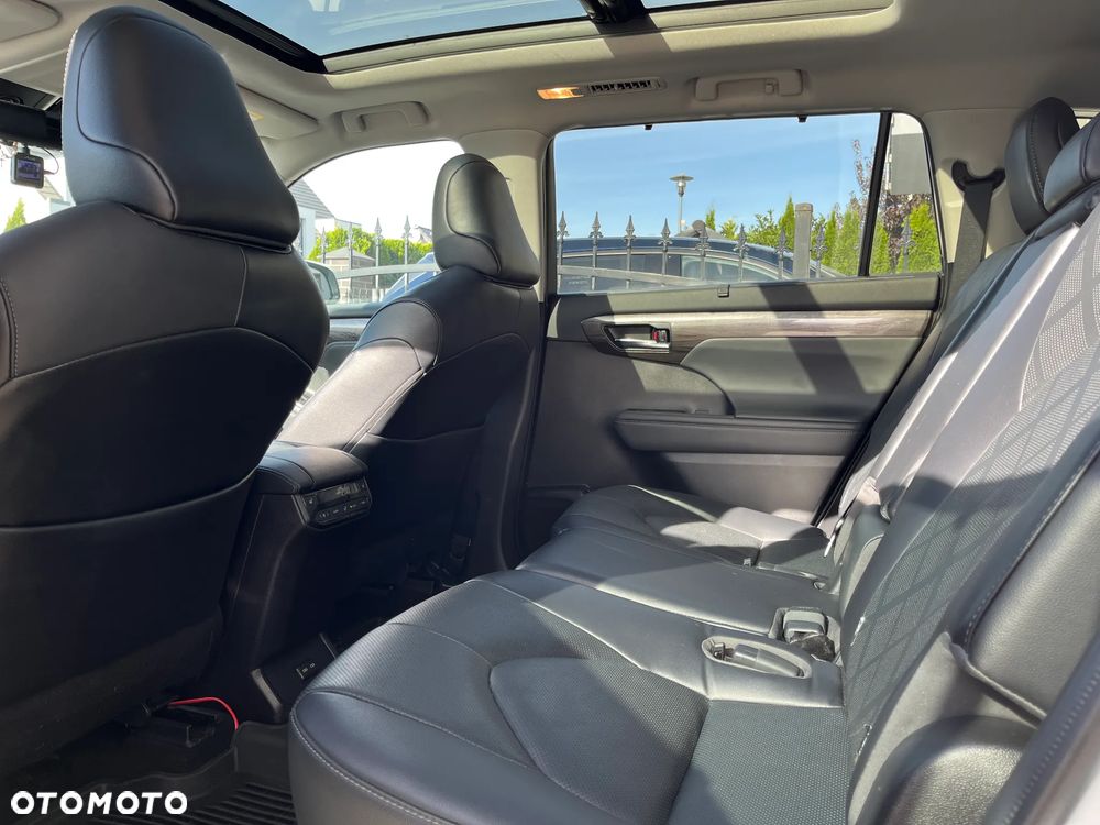 Toyota Highlander 2.5 Hybrid Executive - 22