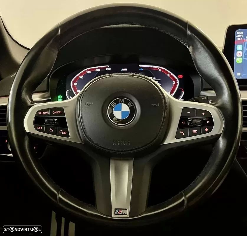 BMW 520 d Pack Desportivo M Auto - 15