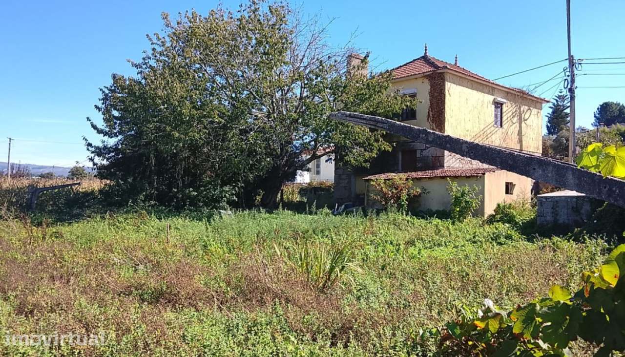 Moradia para restauro, Campos, Vila Nova de Cerveira - Grande imagem: 2/12