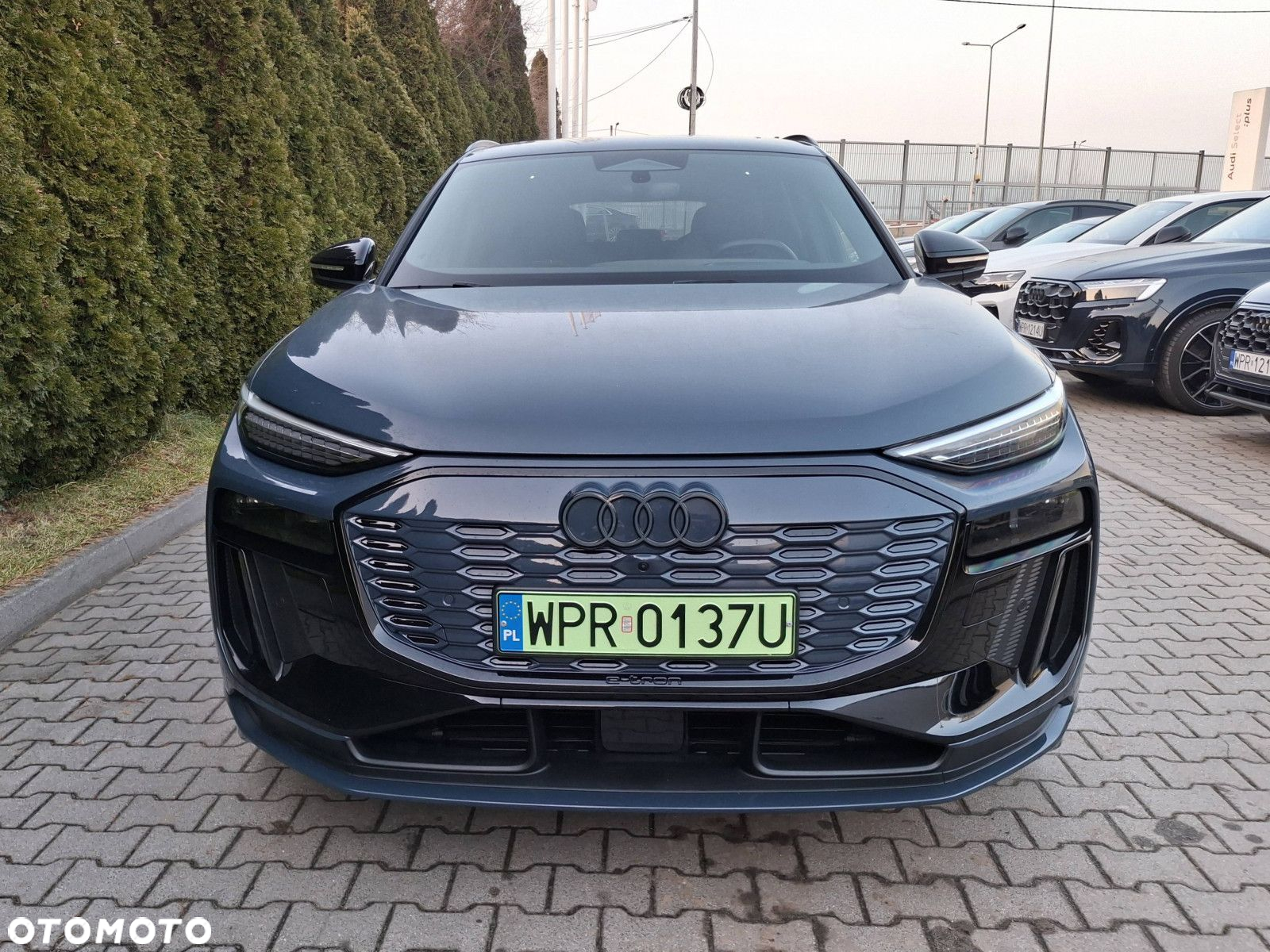 Audi Q6 e-tron - 7