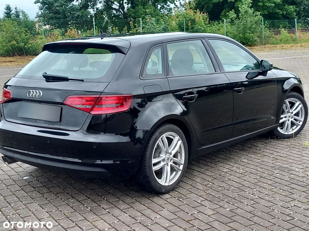 Audi A3 Sportback 2.0 TDI (clean diesel) Ambiente - 25