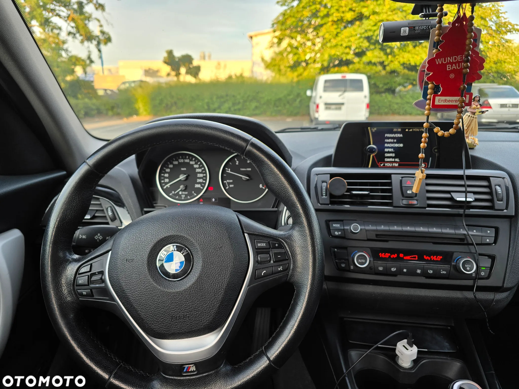 BMW Seria 1 118d - 8