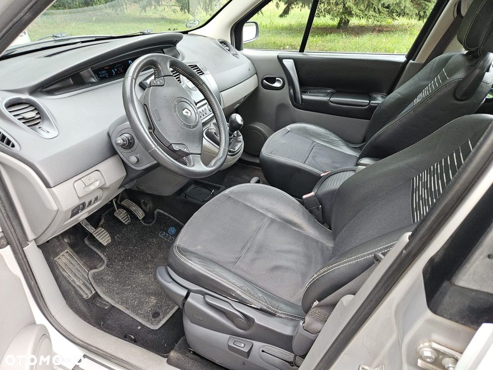 Renault Scenic - 12