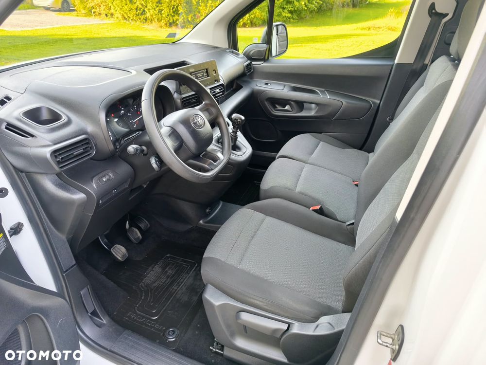 Toyota Proace City - 16