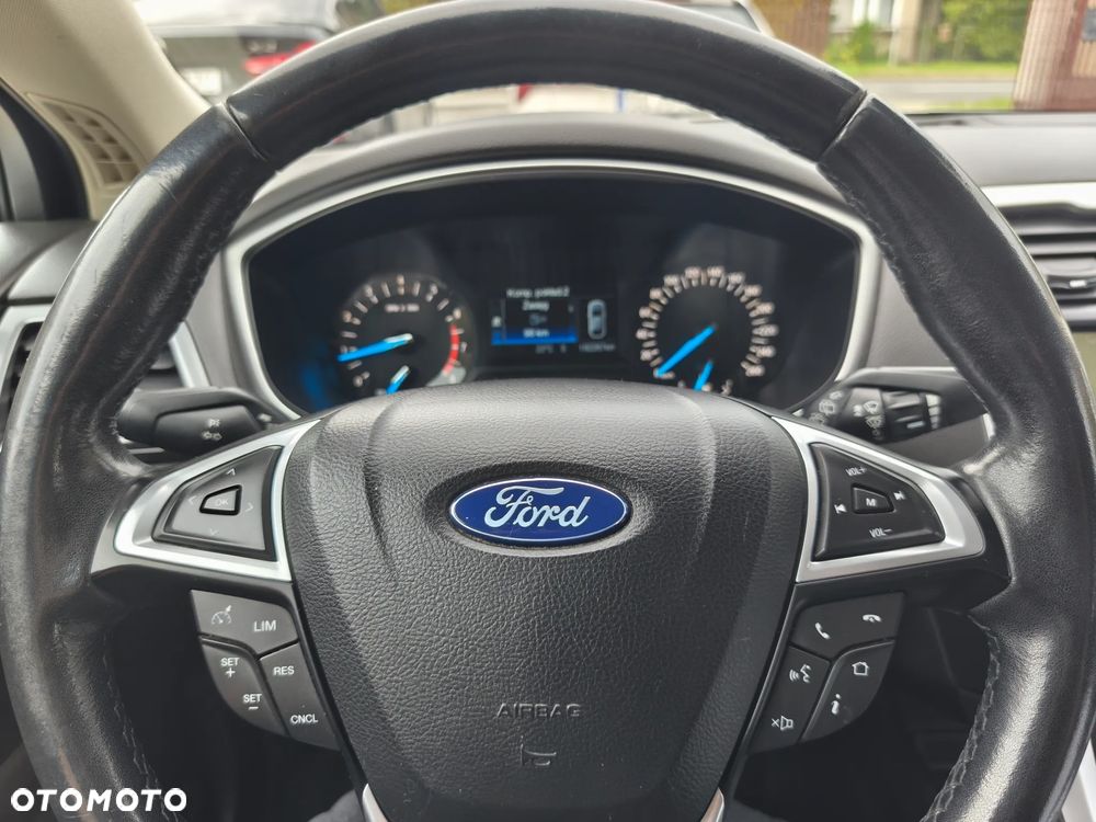Ford Mondeo - 17