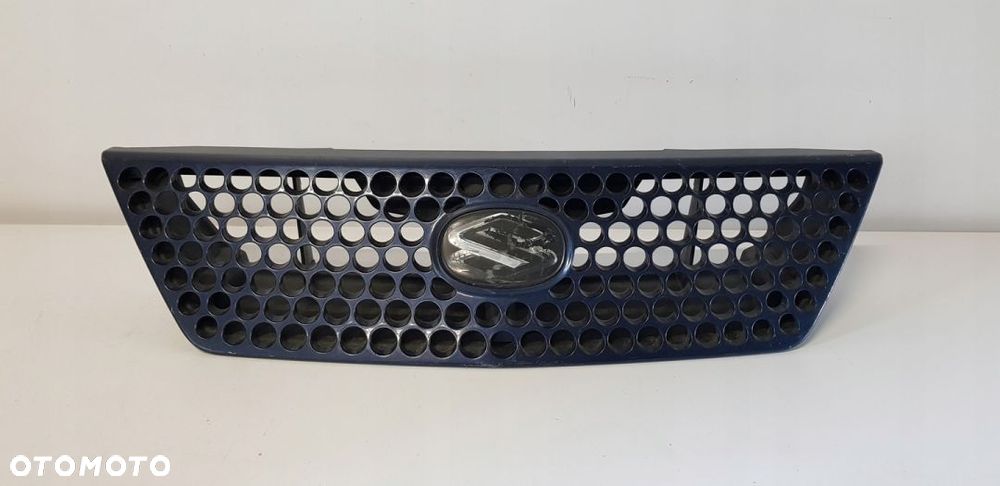 Grill Atrapa przód Suzuki Liana 01-04