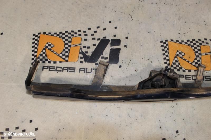 Friso Bmw 3 (E46)  8227643 / 8374369 - Ótica Esquerda - 4