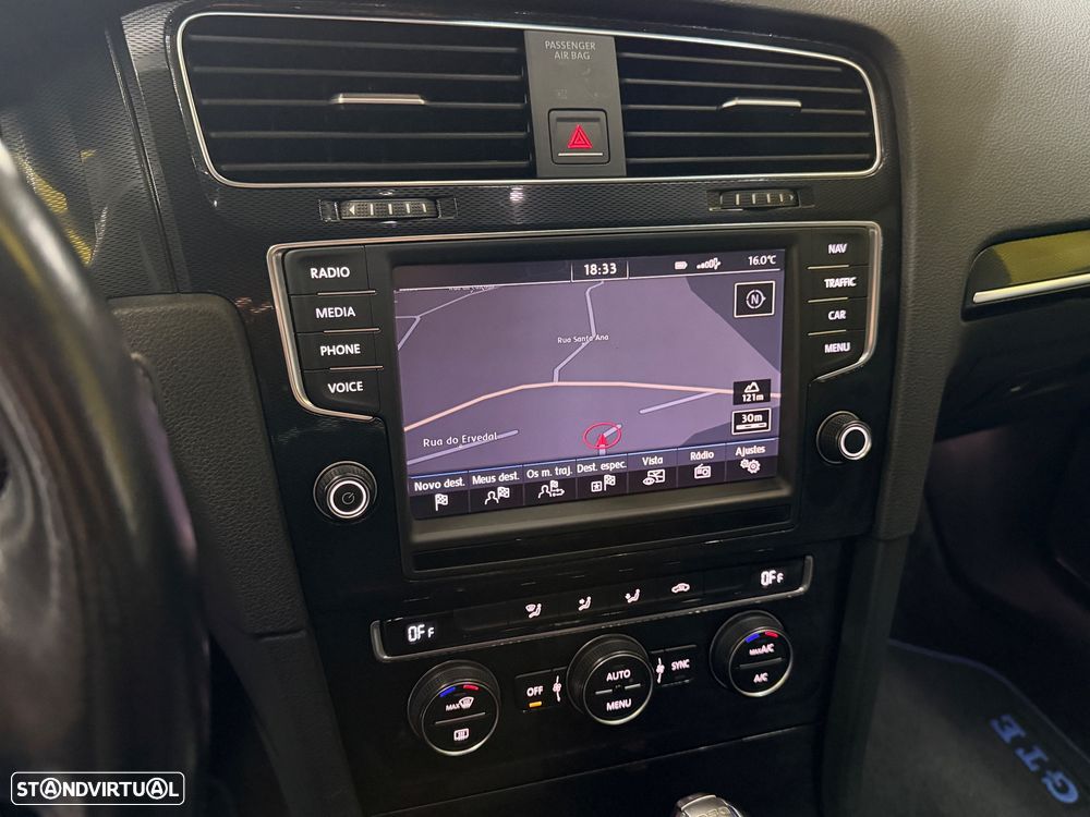 VW Golf 1.4 GTE Plug-In-Hybrid DSG - 20