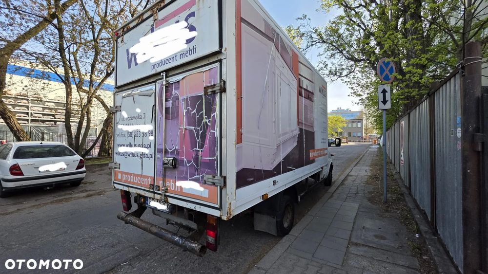 Mercedes-Benz Sprinter - 13