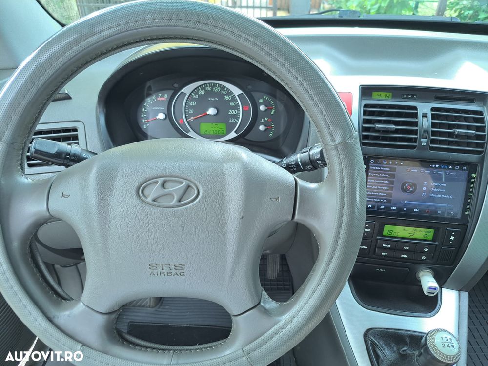 Hyundai Tucson 2.0 DOHC 4WD - 27