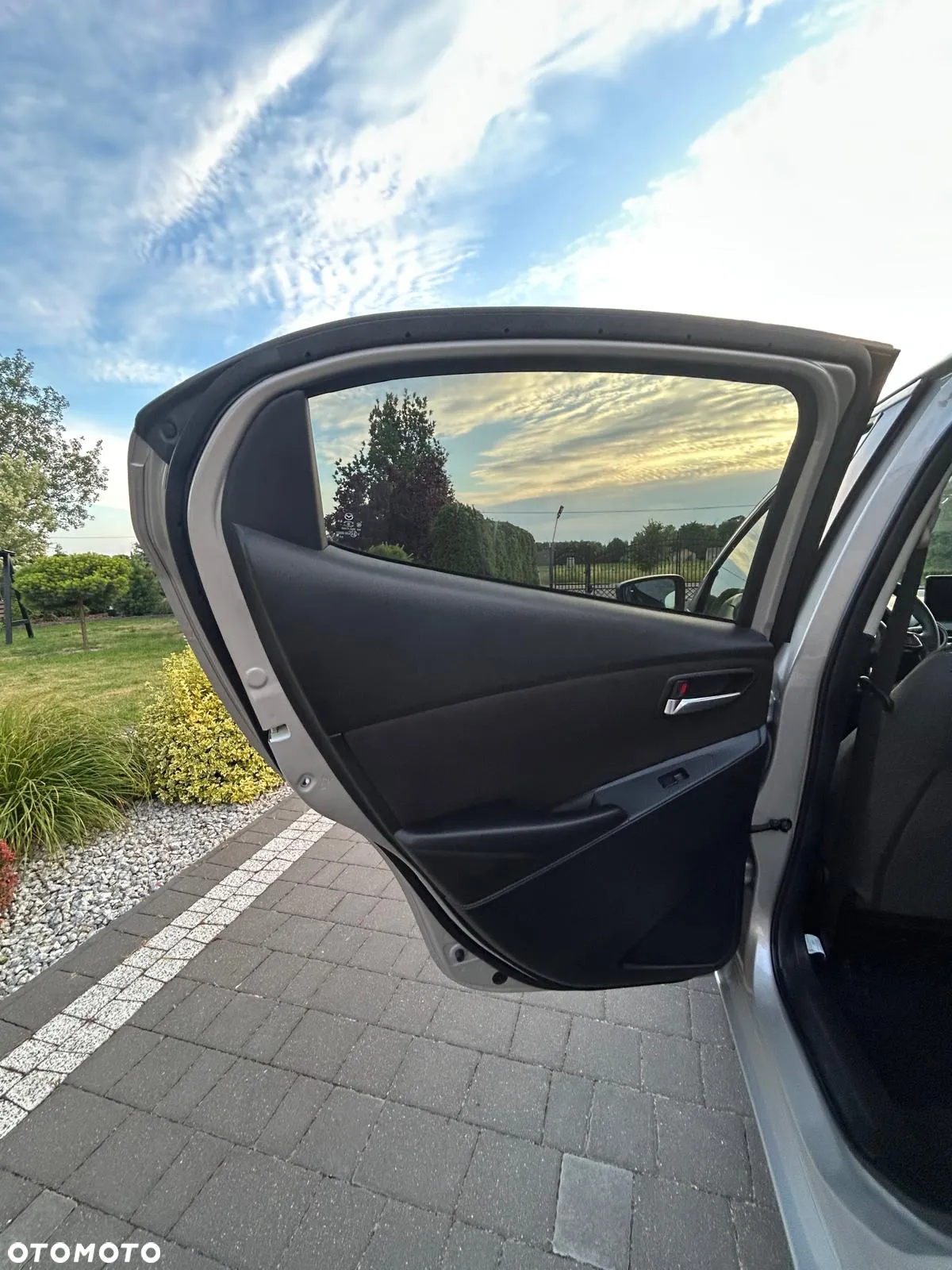 Mazda 2 e-SKYACTIV G 90 M HYBRID Homura - 16