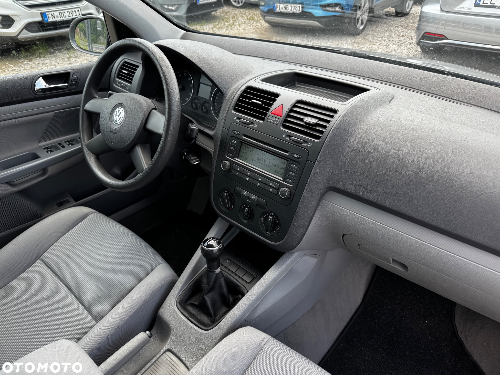Volkswagen Golf 1.6 Trendline - 39