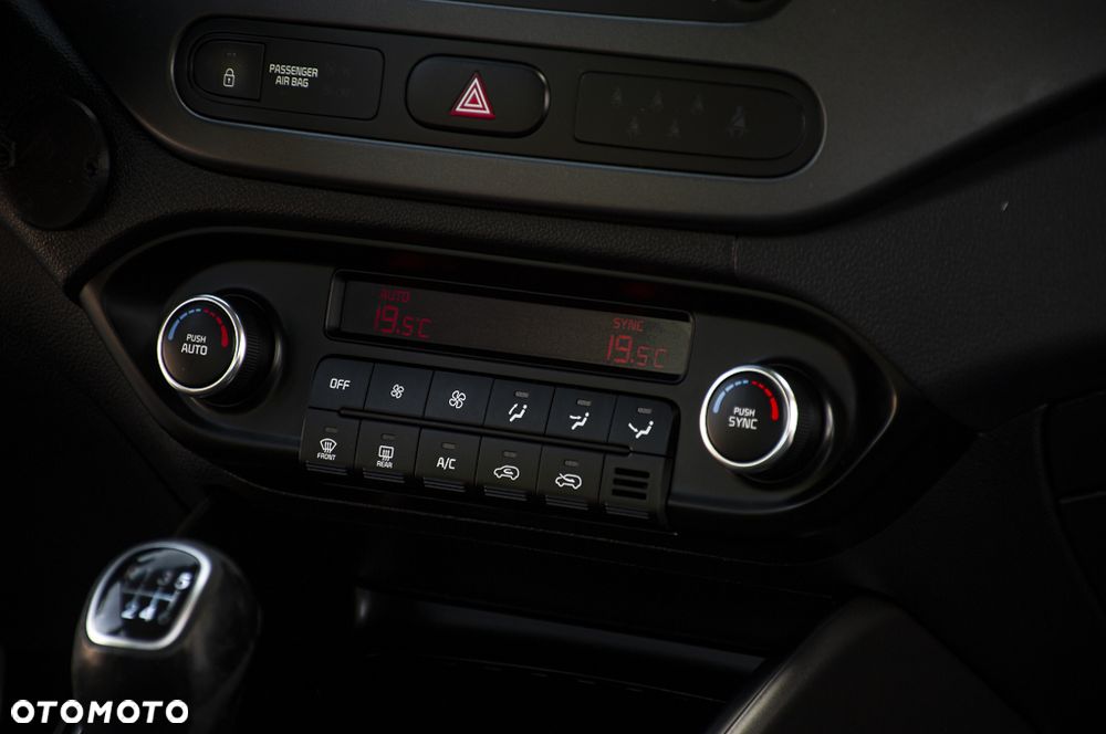 Kia Carens 1.6 GDI L 7os - 20