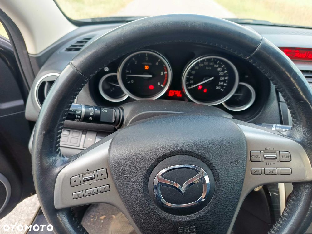 Mazda 6 - 8