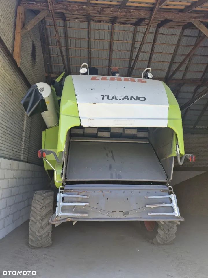 Claas Tucano 450 - 5