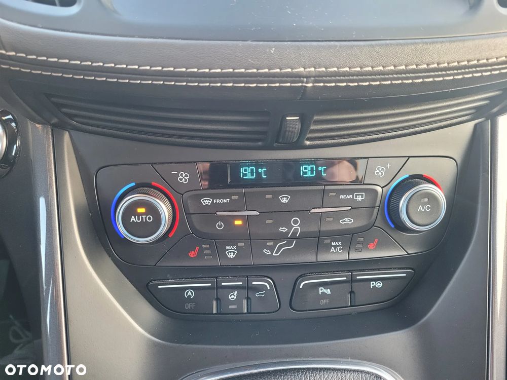 Ford Kuga - 23