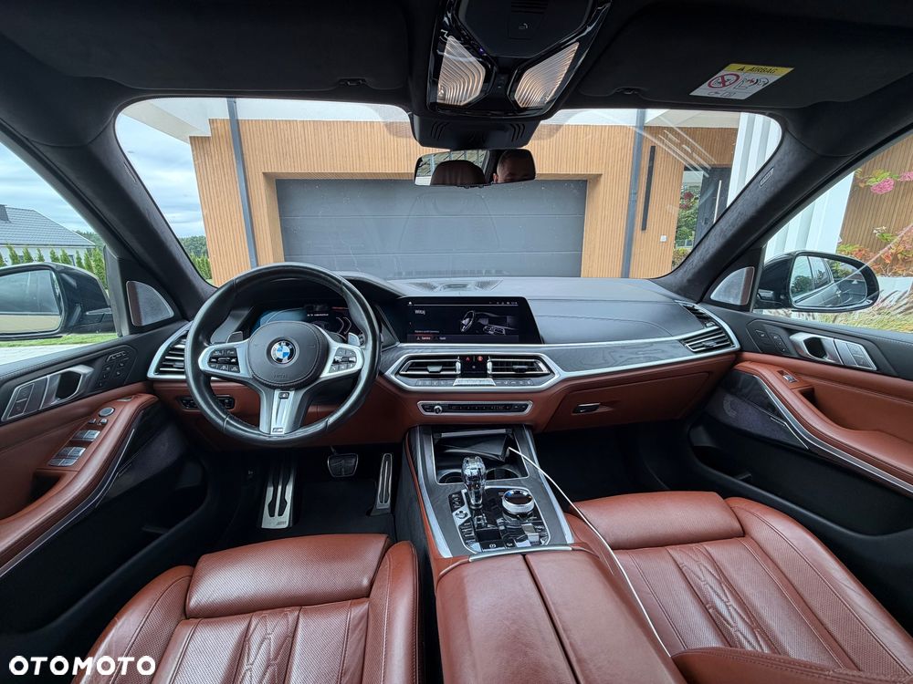BMW X7 - 33