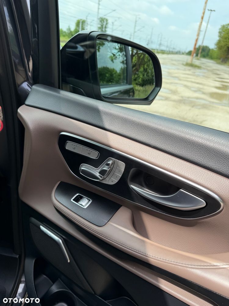 Mercedes-Benz Klasa V 300 d 4-Matic Avantgarde 9G-Tronic (d³ugi) - 18