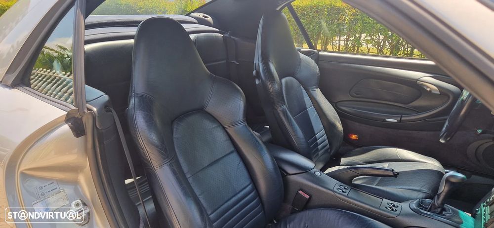 Porsche 911 (996) Carrera Cabrio - 28
