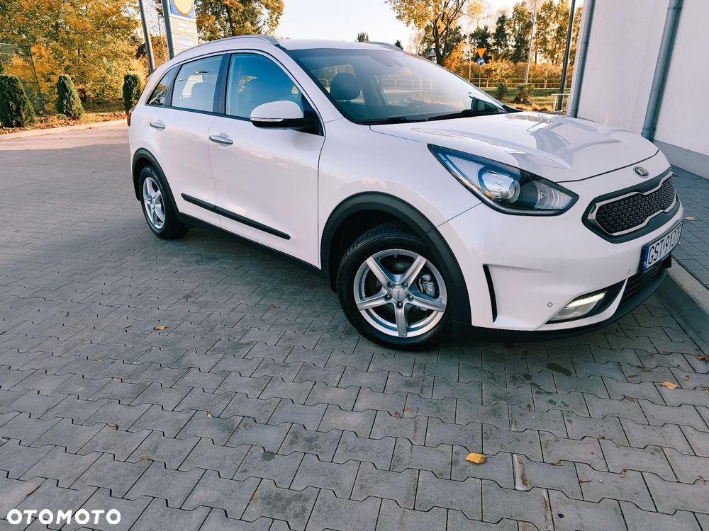 Kia Niro 1.6 GDI Hybrid L - 11