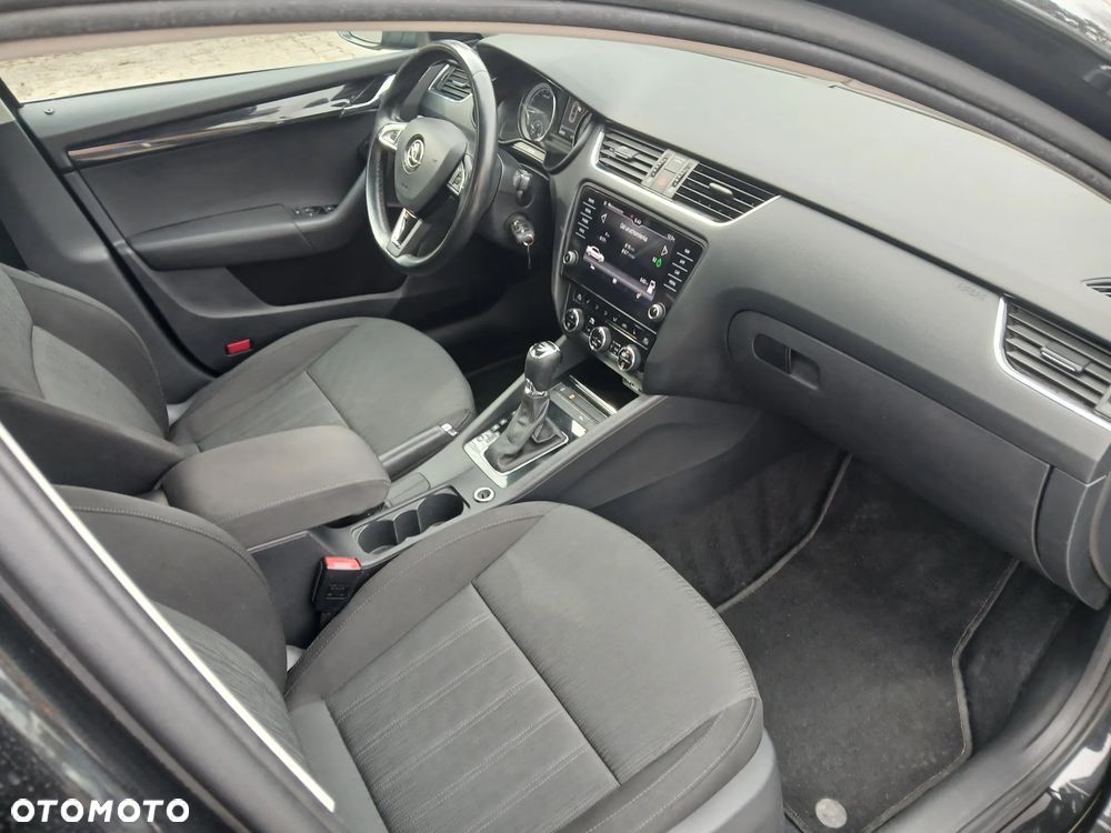 Skoda Octavia 2.0 TDI Style DSG - 13